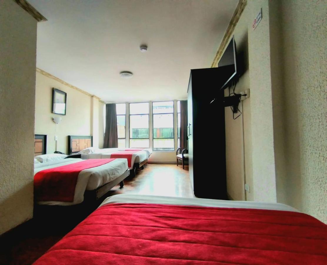 Hotel Imperial Амбато Экстерьер фото