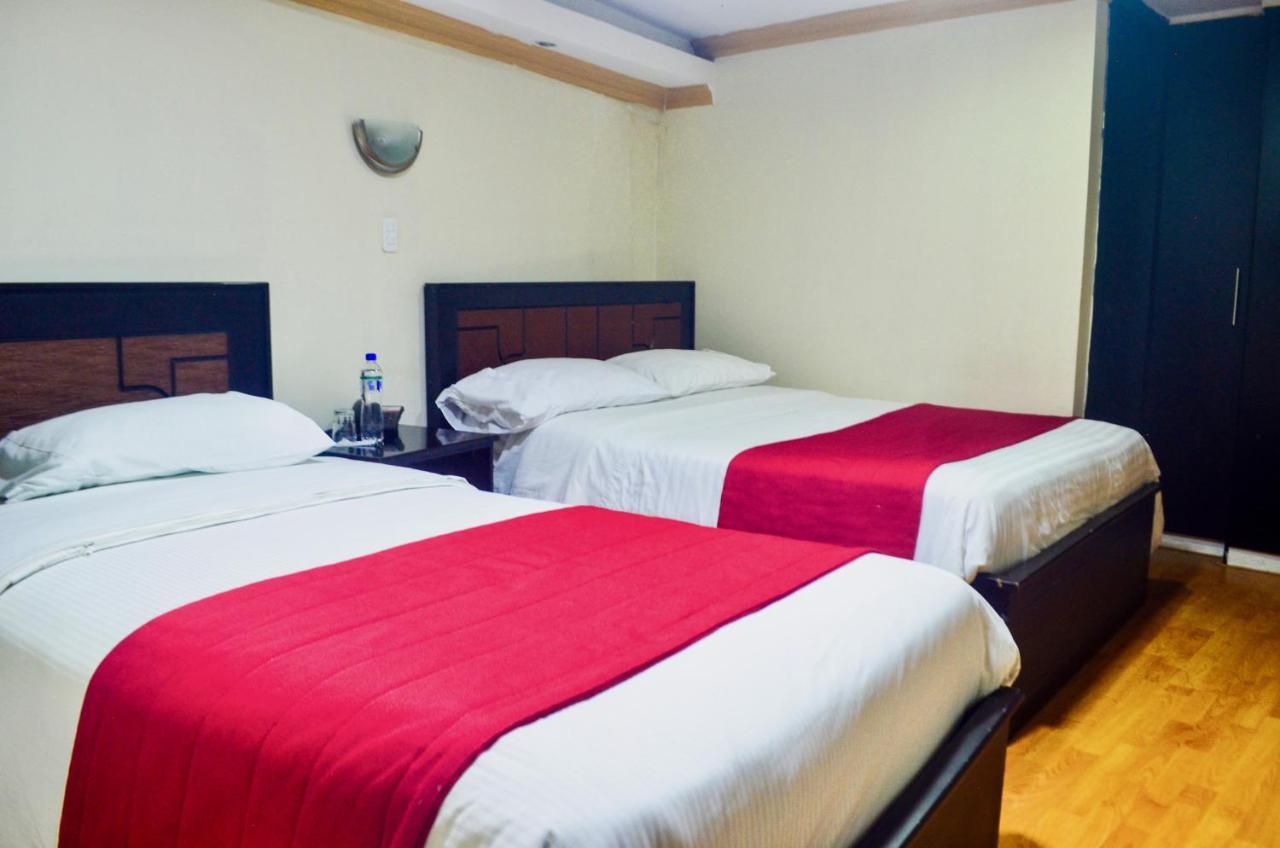 Hotel Imperial Амбато Экстерьер фото