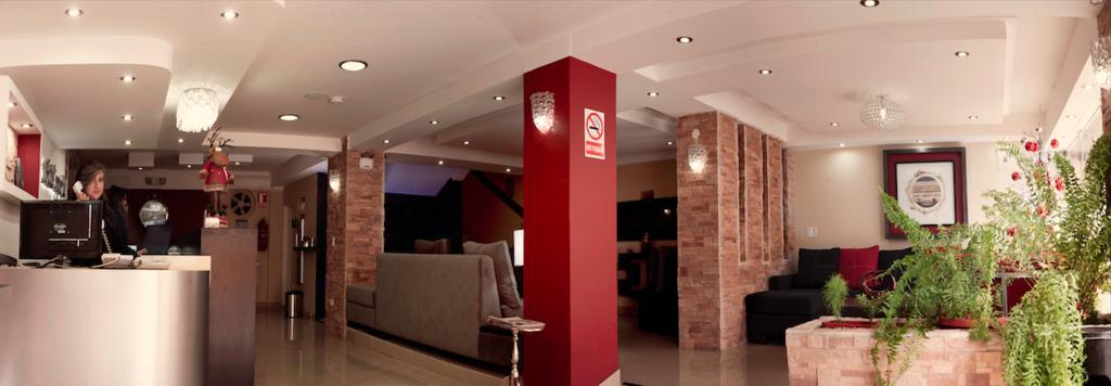 Hotel Imperial Амбато Экстерьер фото